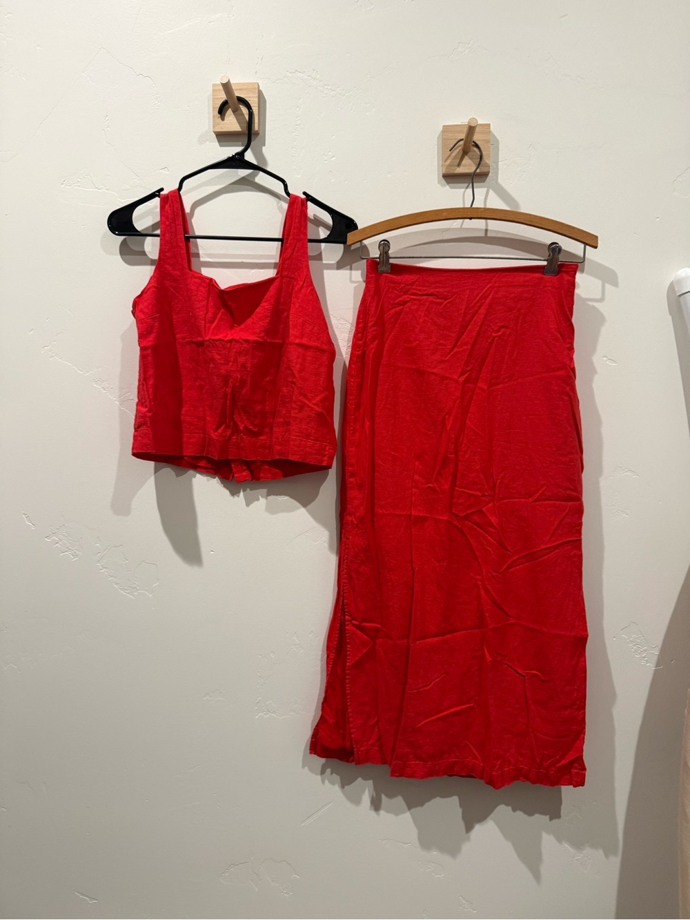 GAP - Linen Blend Maxi Skirt Slip & Button Back Cropped Tank Top (SET) - Picture 5 of 5